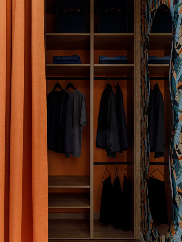 Фотография: Гардеробная в стиле Современный, Малогабаритная квартира, Квартира, Проект дня, 1 комната, до 40 метров, Лина Князева, современный с элементами скандинавского – фото на INMYROOM
