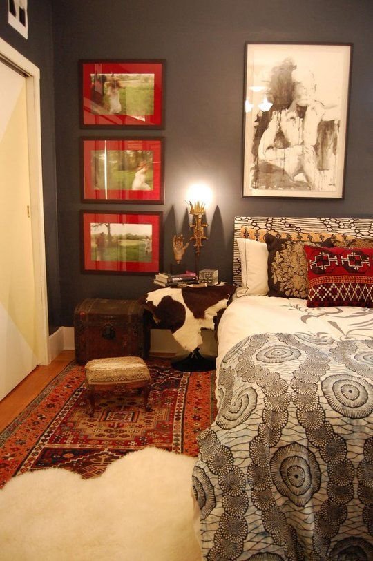 Фотография: Спальня в стиле Эклектика, Интерьер комнат, Подушки, Ковер – фото на INMYROOM