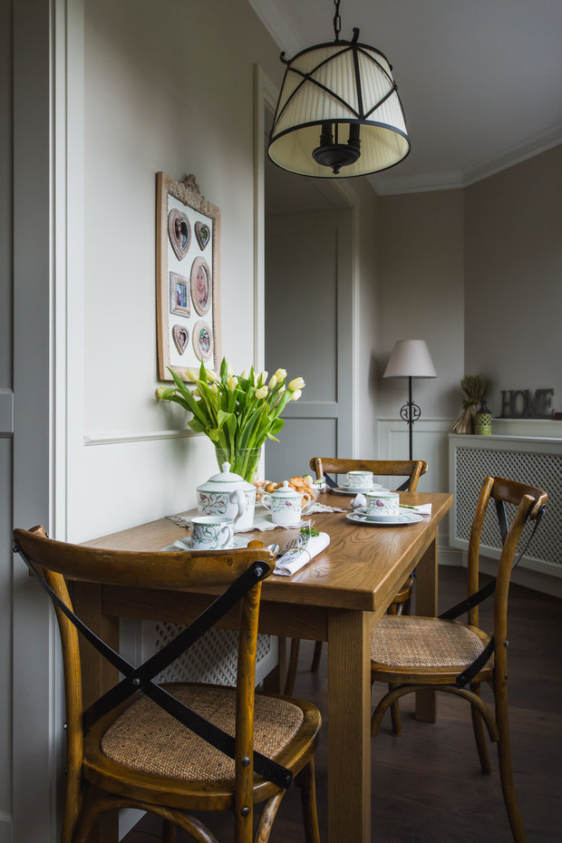 Фотография: Кухня и столовая в стиле Прованс и Кантри, Современный, Эклектика, Квартира, Проект недели, Москва, Юрий Гришко, Монолитный дом, 4 и больше, Более 90 метров, INMYROOM_ВИДЕО, INMYROOM TV, Юлия Баршевская – фото на INMYROOM
