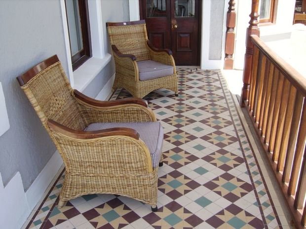 Фотография: Балкон, Терраса в стиле Прованс и Кантри, Современный, Декор интерьера, Декор дома, Плитка, Ремонт на практике – фото на INMYROOM