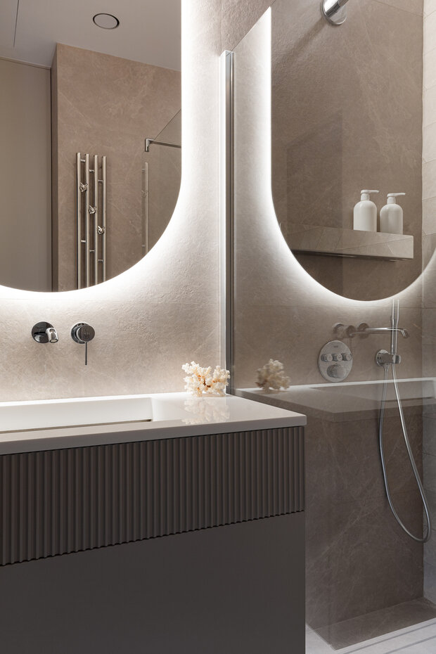 Фотография: Ванная в стиле Современный, Квартира, Проект дня, Монолитный дом, 3 комнаты, Более 90 метров, Эксклюзивные проекты, Оксана Галактионова, минимализм с элементами современного дизайна – фото на INMYROOM