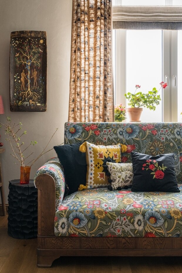 Фотография: Гостиная в стиле Прованс и Кантри, Эклектика, Винтажный, Квартира, Проект недели, Блочный дом, 3 комнаты, Более 90 метров, Уфа, Юлия Мусина, Александр Сафаров, PRSPKT Architects – фото на INMYROOM