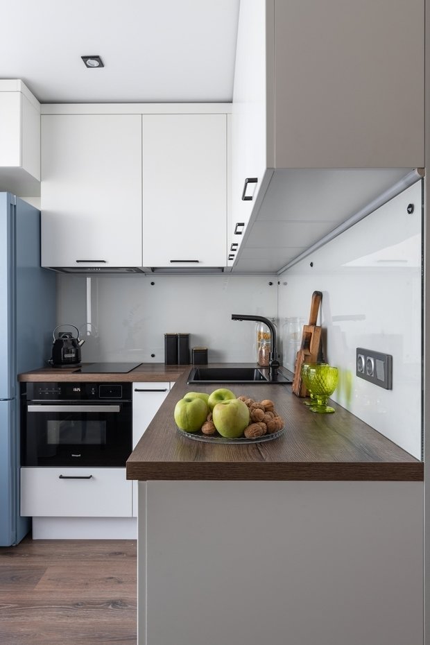 Фотография: Кухня и столовая в стиле Современный, Квартира, Советы, Проект недели, Москва, 1 комната, 40-60 метров, Юлия Панова – фото на INMYROOM