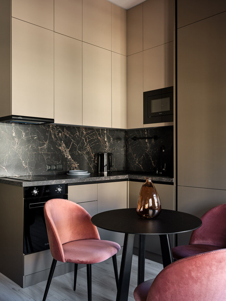 Фотография: Кухня и столовая в стиле Современный, Эклектика, Лофт, Малогабаритная квартира, Квартира, Студия, Проект недели, Москва, Кирпичный дом, до 40 метров, Алла Богданова – фото на INMYROOM Фотография: Кухня и столовая в стиле Современный, Эклектика, Лофт, Малогабаритная квартира, Квартира, Студия, Проект недели, Москва, Кирпичный дом, до 40 метров, Алла Богданова – фото на INMYROOM