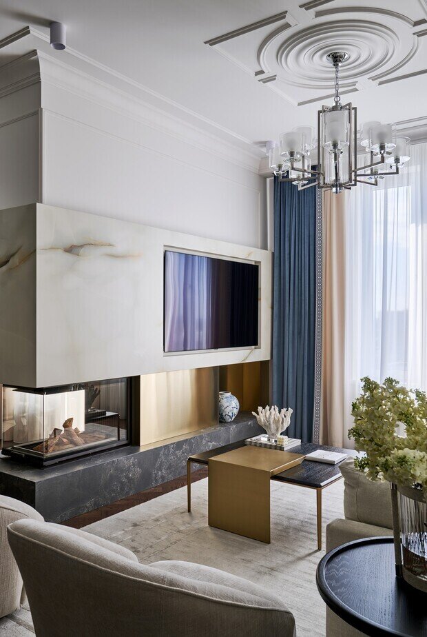 Фотография: Гостиная в стиле Классический, Современный, Квартира, Проект дня, 3 комнаты, Более 90 метров, Эксклюзивные проекты, современный с элементами неоклассики, Новосибирская область, Кольцово – фото на INMYROOM