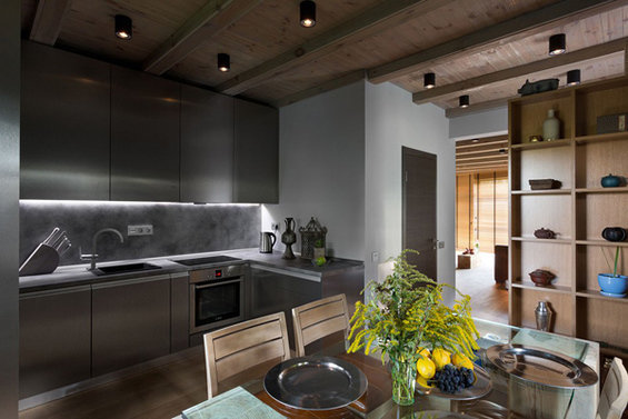 Фотография: Кухня и столовая в стиле Лофт, Современный, Эко, Дом, Дома и квартиры, Минимализм, Большие окна – фото на INMYROOM