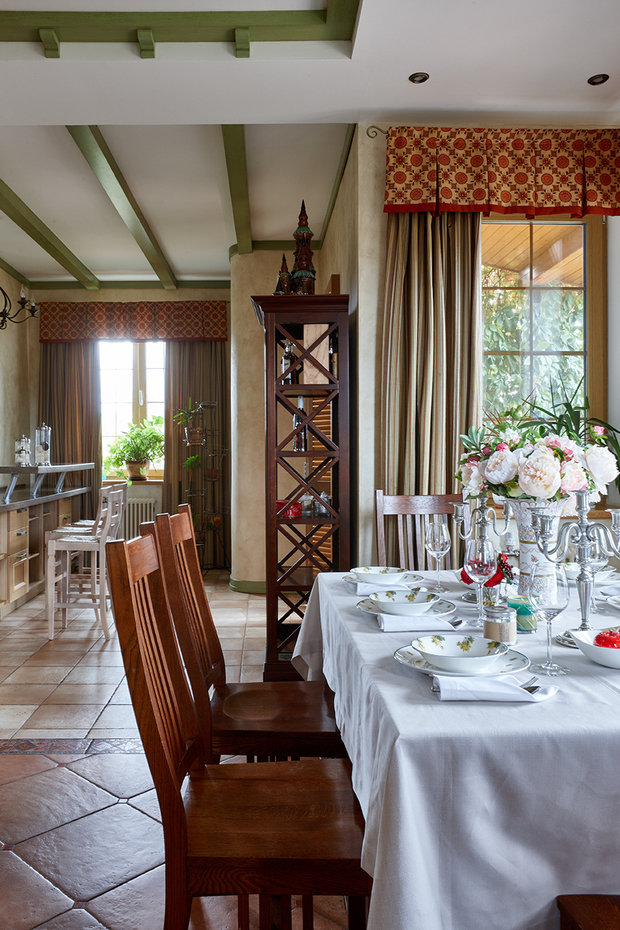 Фотография: Кухня и столовая в стиле Прованс и Кантри, Дом, Проект недели, Подмосковье, Дом и дача, Московская область, 4 и больше, Более 90 метров, Елена Зорина – фото на INMYROOM