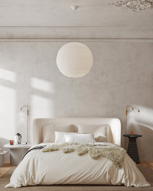 Все помещения украшает новая гипсовая лепнина, а розетки удалось сохранить.