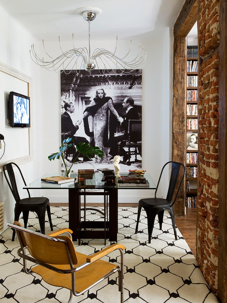 Фотография: Кухня и столовая в стиле Лофт, Гостиная, Декор интерьера, Интерьер комнат, Проект недели, Стена, Мадрид – фото на INMYROOM