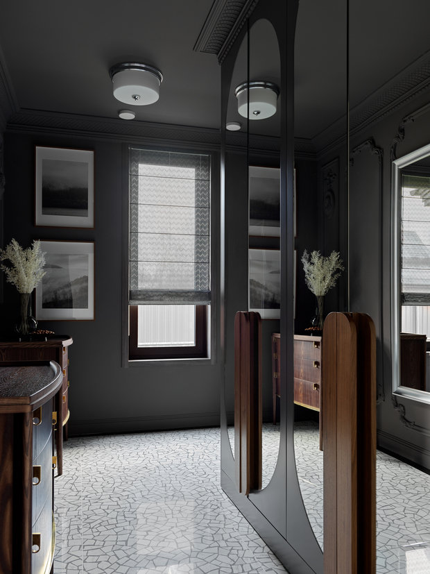 Фотография: Гардеробная в стиле Классический, Современный, Дом, Проект дня, Дом и дача, 4 и больше, Более 90 метров, TaupeHome, Павловск – фото на INMYROOM