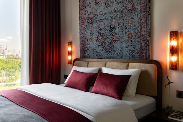 Фотография: Спальня в стиле Современный, Квартира, Проект дня, Москва, 2 комнаты, 40-60 метров, ЖК «Hide», Любовь Вербах – фото на INMYROOM