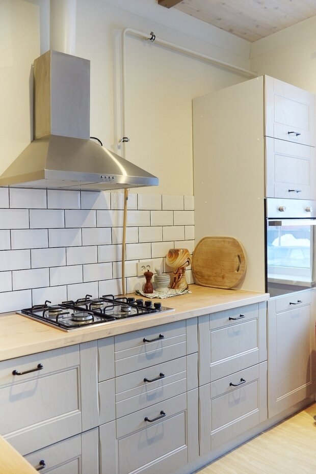 Фотография: Кухня и столовая в стиле Скандинавский, Современный, Проект недели, Дом и дача, Таунхаус, Челябинск, 3 комнаты, Более 90 метров, Вера Маурер – фото на INMYROOM