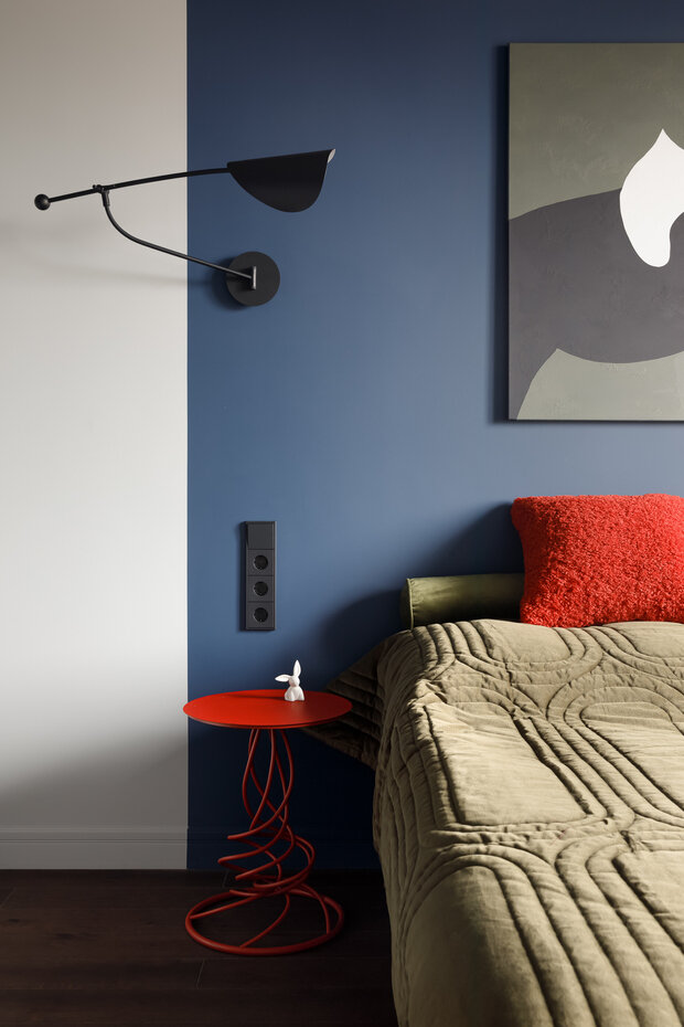 Фотография: Спальня в стиле Современный, Квартира, Проект дня, Москва, Сталинка, Кирпичный дом, 4 и больше, Более 90 метров, Марина Рукавишникова – фото на INMYROOM