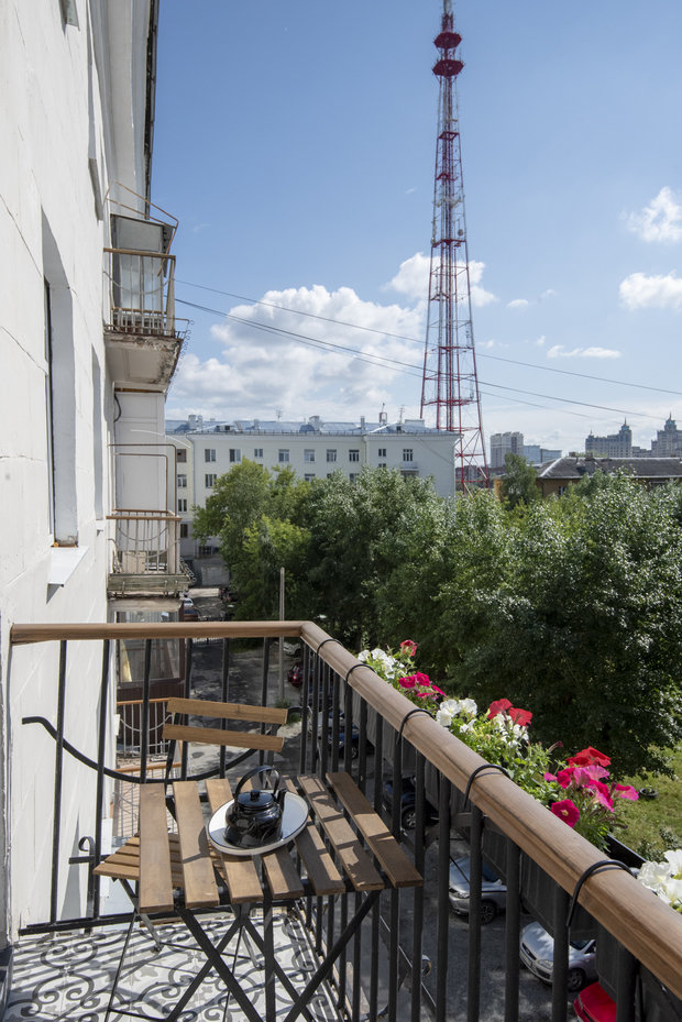 Фотография: Балкон в стиле Скандинавский, Эклектика, Квартира, Проект недели, Екатеринбург, Сталинка, 3 комнаты, 60-90 метров, Ольга Минуллина – фото на INMYROOM