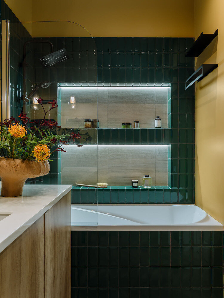 Фотография: Ванная в стиле Современный, Эклектика, Квартира, Проект недели, Москва, Сталинка, 2 комнаты, 60-90 метров, Винтажный, Екатерина Любимкина – фото на INMYROOM