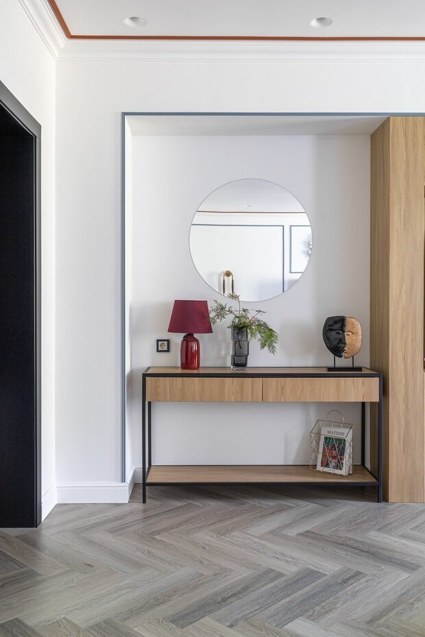 Фотография: Прихожая в стиле Современный, Эклектика, Квартира, Проект дня, Казахстан, 3 комнаты, Более 90 метров, Надира Мустафина – фото на INMYROOM