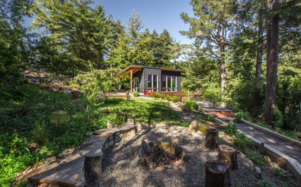 Фотография: Ландшафт в стиле , Дом, Архитектура, Цвет в интерьере, Дома и квартиры, Белый, Дом на природе, Дом и дача – фото на INMYROOM