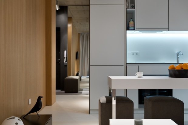 Фотография: Кухня и столовая в стиле Лофт, Современный, Малогабаритная квартира, Квартира, Украина, Дома и квартиры – фото на INMYROOM