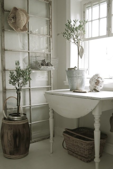 Фотография: Декор в стиле Прованс и Кантри, Современный, Квартира, Дома и квартиры, Советы, Стены, Подушки, Ремонт на практике – фото на INMYROOM