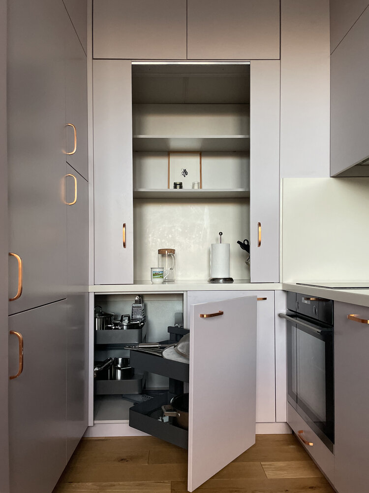 Фотография: Кухня и столовая в стиле Современный, Квартира, Проект недели, Москва, 3 комнаты, 40-60 метров, Никита Ковалев – фото на INMYROOM Фотография: Кухня и столовая в стиле Современный, Квартира, Проект недели, Москва, 3 комнаты, 40-60 метров, Никита Ковалев – фото на INMYROOM