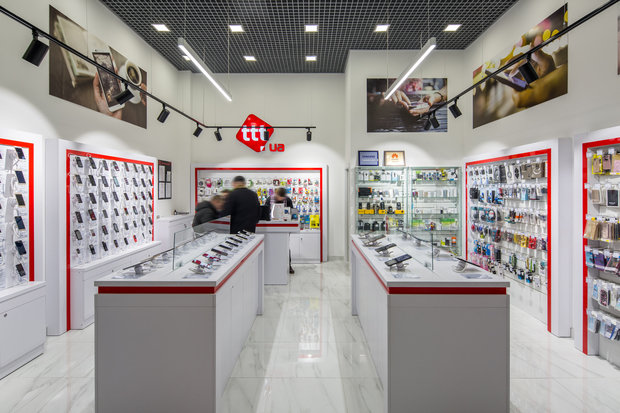 Фото из портфолио ttt — Освещение для магазина смартфонов и аксессуаров – фотографии дизайна интерьеров на INMYROOM