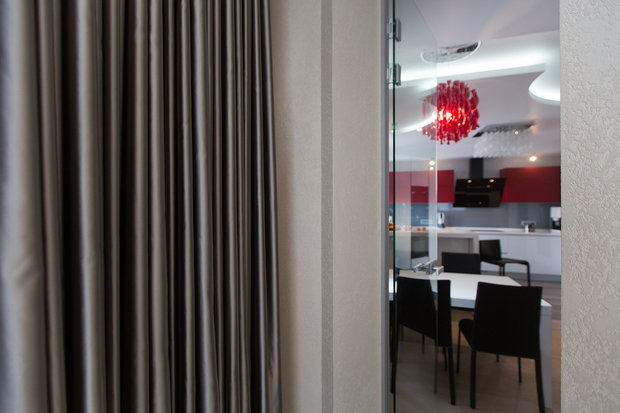 Фото из портфолио С акцентом красного – фотографии дизайна интерьеров на INMYROOM