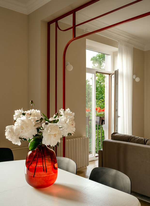 Фотография: Кухня и столовая в стиле Современный, Эклектика, Винтажный, Квартира, Проект дня, Минск, Сталинка, 2 комнаты, 60-90 метров, Елена Ерашевич, современный с элементами эклектики, винтажный/классический – фото на INMYROOM