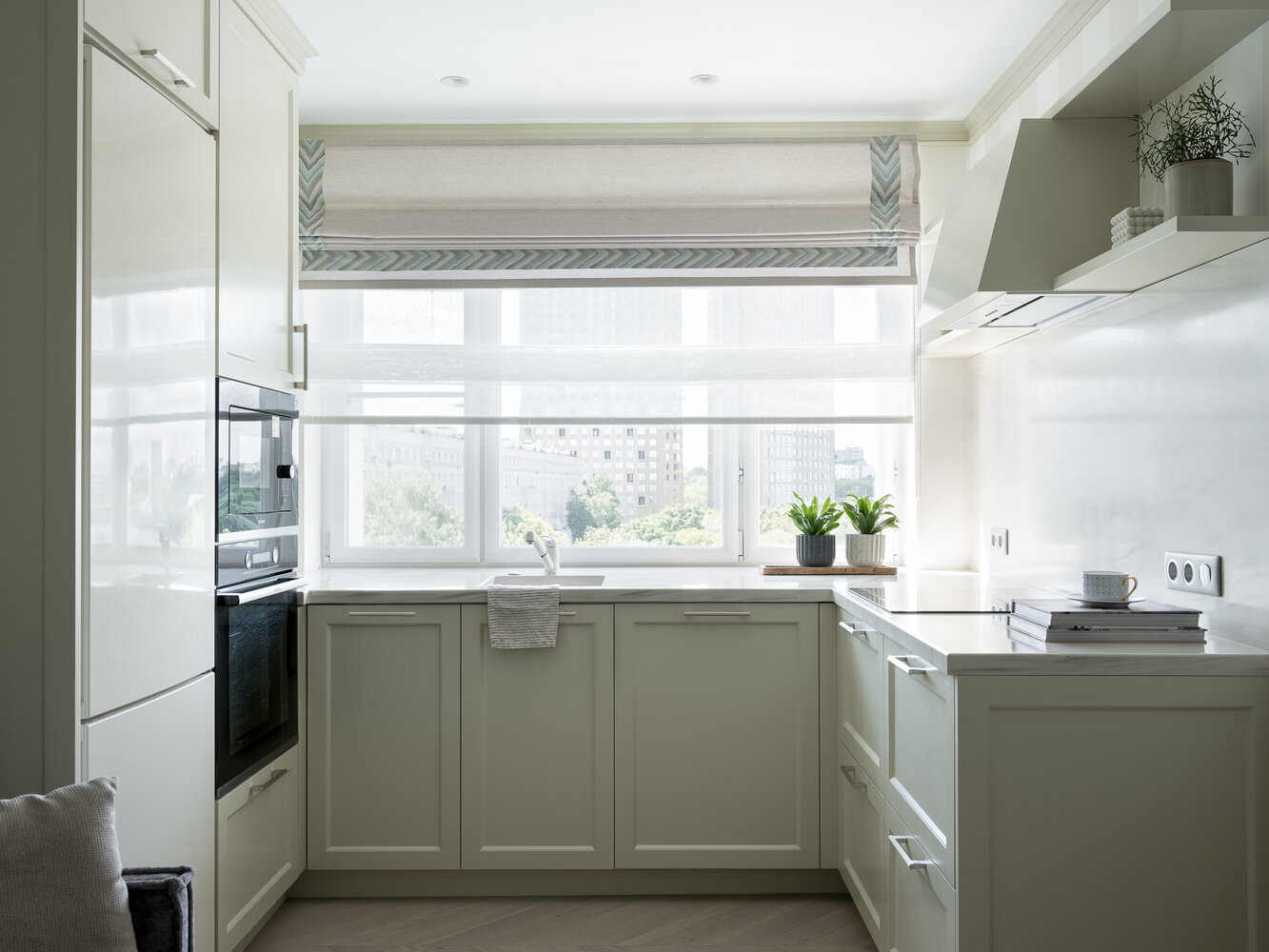 Фотография: Кухня и столовая в стиле Классический, Современный, Квартира, Проект недели, Москва, И-155МК, Панельный дом, 2 комнаты, 40-60 метров, Ирина Балданова – фото на INMYROOM