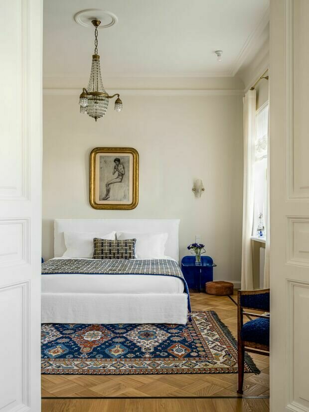 Фотография: Спальня в стиле Эклектика, Винтажный, Классический, Современный, Квартира, Проект дня, Москва, 4 и больше, Более 90 метров, Елена Учаева – фото на INMYROOM