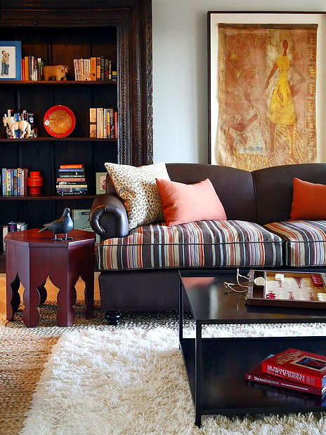 Фотография: Гостиная в стиле Эклектика, Декор интерьера, Дизайн интерьера, Цвет в интерьере – фото на INMYROOM
