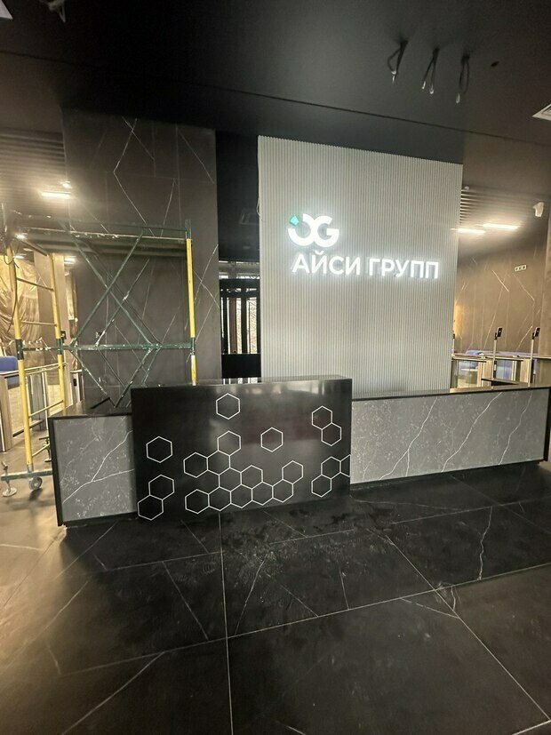 Фото из портфолио Современный офис в центре Симферополя – фотографии дизайна интерьеров на INMYROOM