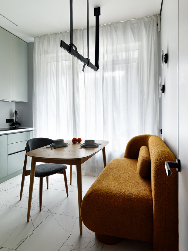 Фотография: Кухня и столовая в стиле Современный, Квартира, Проект дня, Москва, Монолитный дом, 2 комнаты, 40-60 метров, Анна Водянова, Екатерина Абдуллина – фото на INMYROOM