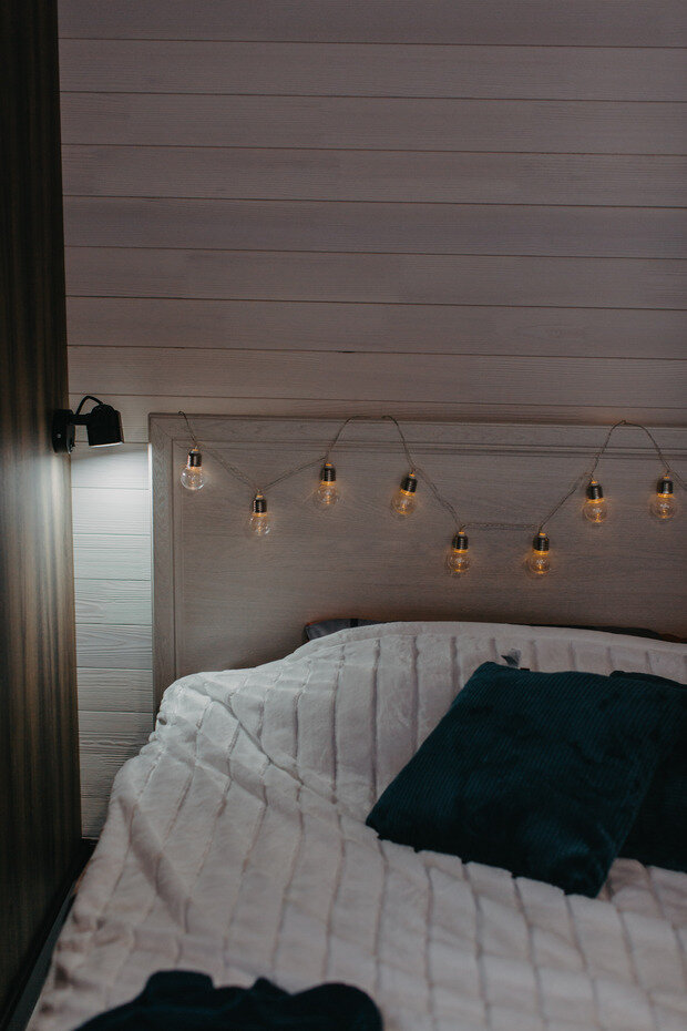 Фотография: Спальня в стиле Скандинавский, Современный, Студия, Дом, Минимализм, Проект недели, Дача, Дом и дача, до 40 метров, Истра – фото на INMYROOM