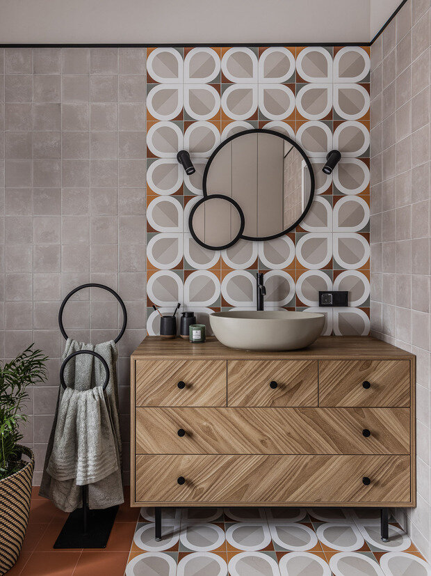 Фотография: Ванная в стиле Современный, Дом, Проект дня, Дом и дача, Кирпичный дом, 4 и больше, Более 90 метров, современный с элементами классики и минимализмом, Светлана Лепихова – фото на INMYROOM