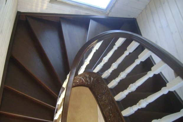 Фото из портфолио Наши изделия (деревянная лестница арт 002) – фотографии дизайна интерьеров на INMYROOM