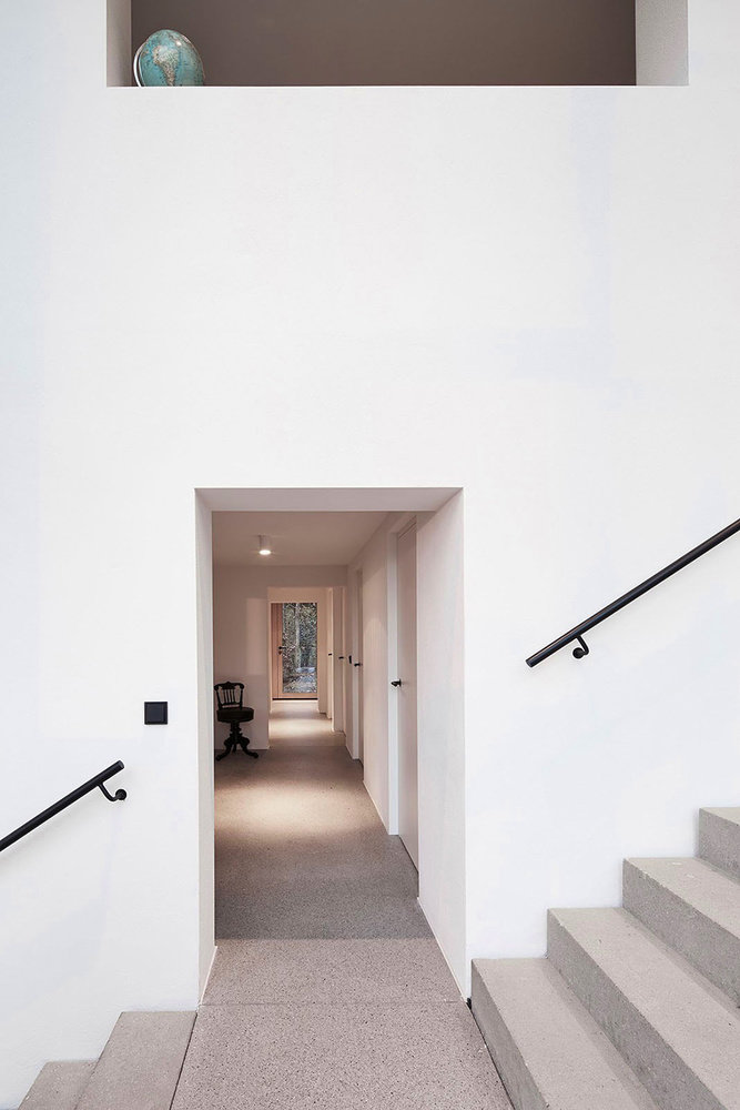 Фотография: в стиле , Современный, Дом, Архитектура, Ландшафт, Планировки, Белый, Минимализм, Перепланировка, Черный, Бежевый, Синий, Серый, Эко, Дом и дача, Австрия, Форарльберг, Дорнбирн, Йохен Шпехт – фото на INMYROOM Фотография: в стиле , Современный, Дом, Архитектура, Ландшафт, Планировки, Белый, Минимализм, Перепланировка, Черный, Бежевый, Синий, Серый, Эко, Дом и дача, Австрия, Форарльберг, Дорнбирн, Йохен Шпехт – фото на INMYROOM