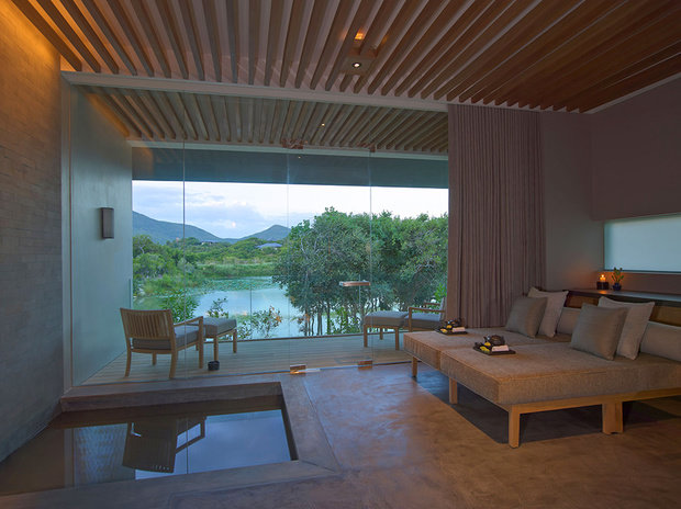 Фотография: Спальня в стиле Современный, Восточный, Декор интерьера, Дома и квартиры, Городские места, Отель, Проект недели – фото на INMYROOM