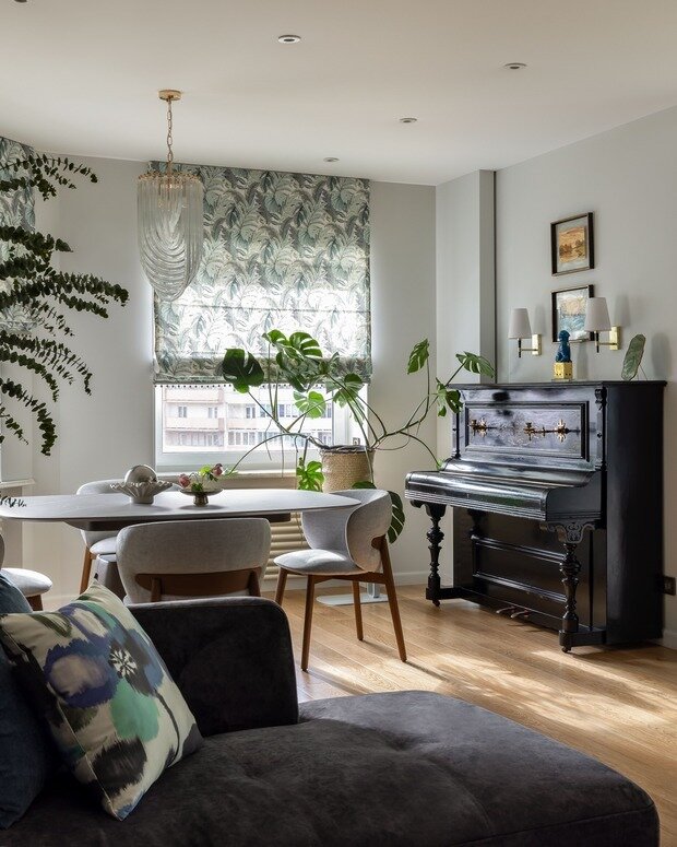 Фотография: Кухня и столовая в стиле Современный, Эклектика, Квартира, Проект дня, Санкт-Петербург, Панельный дом, 3 комнаты, Более 90 метров, Наталья Васильева – фото на INMYROOM