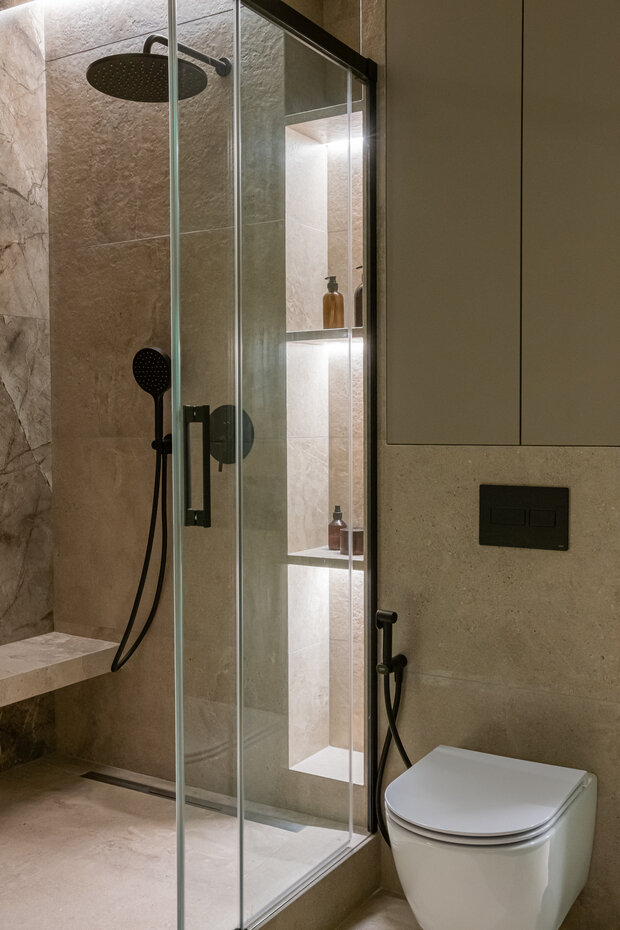 Фотография: Ванная в стиле Современный, Квартира, Проект дня, Кирпичный дом, 4 и больше, Более 90 метров, современная классика с элементами минимализма, Валерия Широкова – фото на INMYROOM