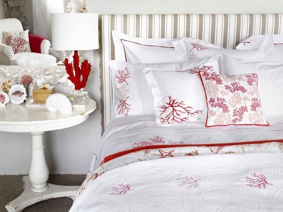 Фотография: Спальня в стиле Прованс и Кантри, Карта покупок, Франция, Праздник, Индустрия, IKEA, Цветы, Zara Home, Roommy.ru, Debenhams, 8 марта – фото на INMYROOM Фотография: Спальня в стиле Прованс и Кантри, Карта покупок, Франция, Праздник, Индустрия, IKEA, Цветы, Zara Home, Roommy.ru, Debenhams, 8 марта – фото на INMYROOM