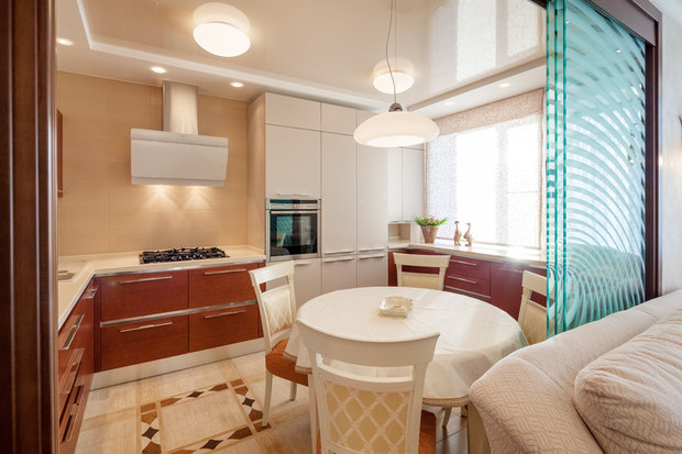 Фотография: Кухня и столовая в стиле Современный, Перепланировка, Максим Джураев – фото на INMYROOM