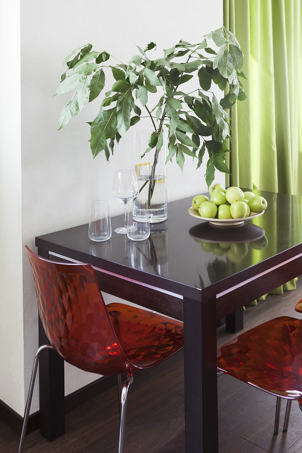 Фотография: Кухня и столовая в стиле Современный, Квартира, Проект недели, Москва, Монолитный дом, 3 комнаты, Более 90 метров, ЖК «Богородский», Дарья Лукина – фото на INMYROOM