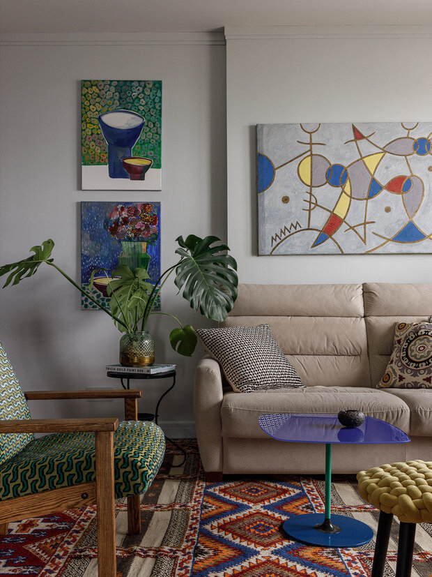 Фотография: Гостиная в стиле Скандинавский, Современный, Эклектика, Квартира, Проект дня, Монолитный дом, 4 и больше, Более 90 метров, Уфа, Лилия Асфандиярова, Винтажный – фото на INMYROOM