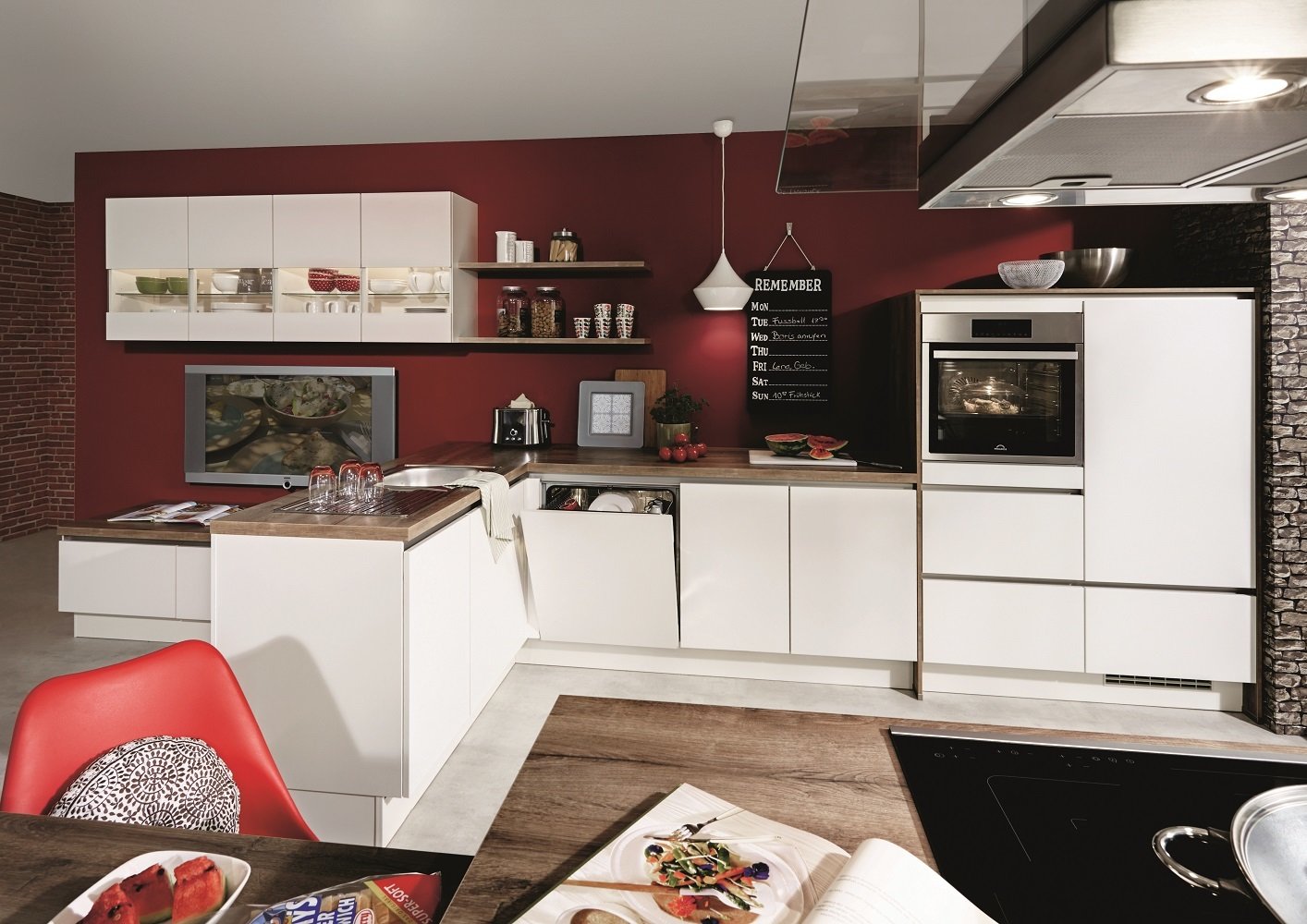 Фото из портфолио Кухня Laser 416 с красным акцентомб Nobilia – фотографии дизайна интерьеров на INMYROOM