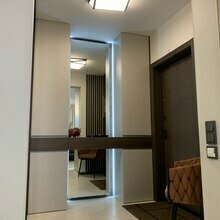 Интерьер прихожей в современном стиле с элементами минимализма