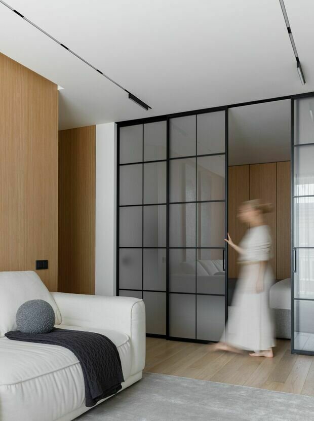 Фотография: Гостиная в стиле Современный, Минимализм, Квартира, Проект дня, Москва, Сталинка, 4 и больше, 60-90 метров, MNdesign – фото на INMYROOM