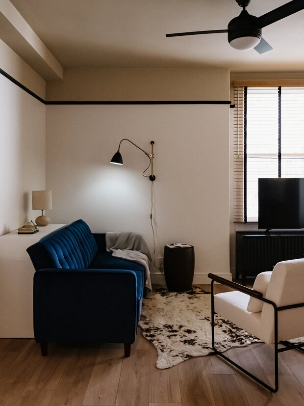 Фотография: Гостиная в стиле Современный, Эко, Квартира, Студия, США, Проект недели, Калифорния, 40-60 метров, Bravo.Bureau – фото на INMYROOM