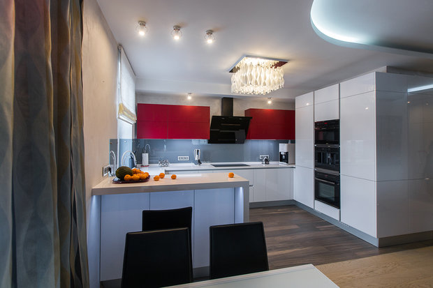 Фото из портфолио С акцентом красного – фотографии дизайна интерьеров на INMYROOM