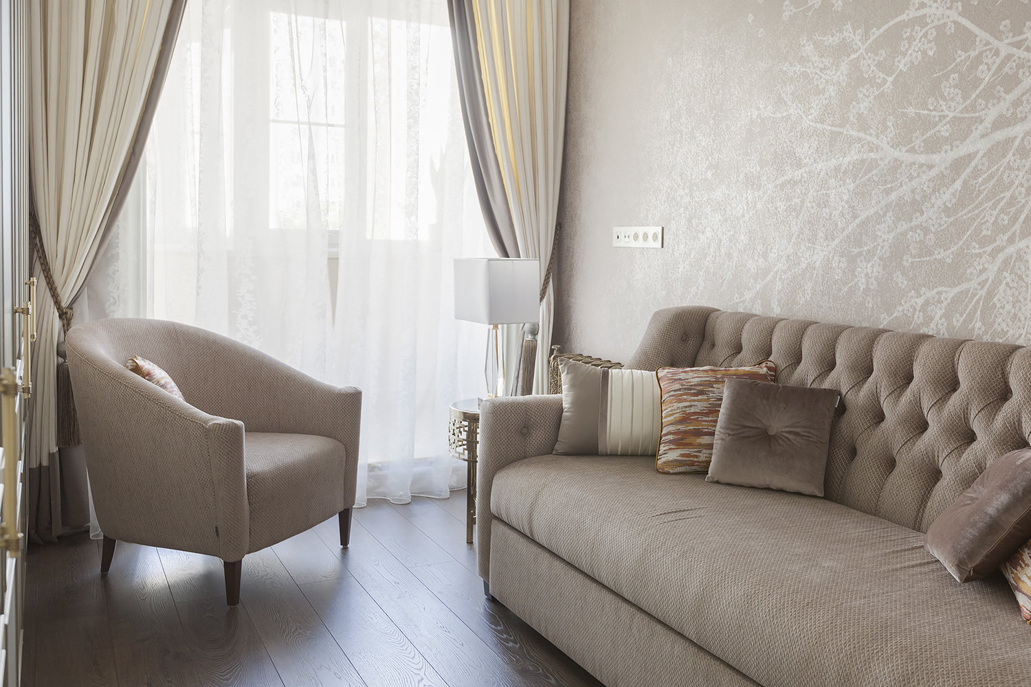 Фотография: Кабинет в стиле Классический, Современный, Квартира, Проект недели, Москва, Юрий Гришко, Панельный дом, 4 и больше, Более 90 метров, Елена Поворова, Бюро Home Emotions, Екатерина Реброва – фото на INMYROOM Фотография: Кабинет в стиле Классический, Современный, Квартира, Проект недели, Москва, Юрий Гришко, Панельный дом, 4 и больше, Более 90 метров, Елена Поворова, Бюро Home Emotions, Екатерина Реброва – фото на INMYROOM