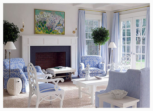 Фотография: Гостиная в стиле Классический, Современный, Декор интерьера, Цвет в интерьере, Индустрия, Новости – фото на INMYROOM